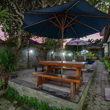 Widia Homestay Nusa Lembongan Екстериор снимка